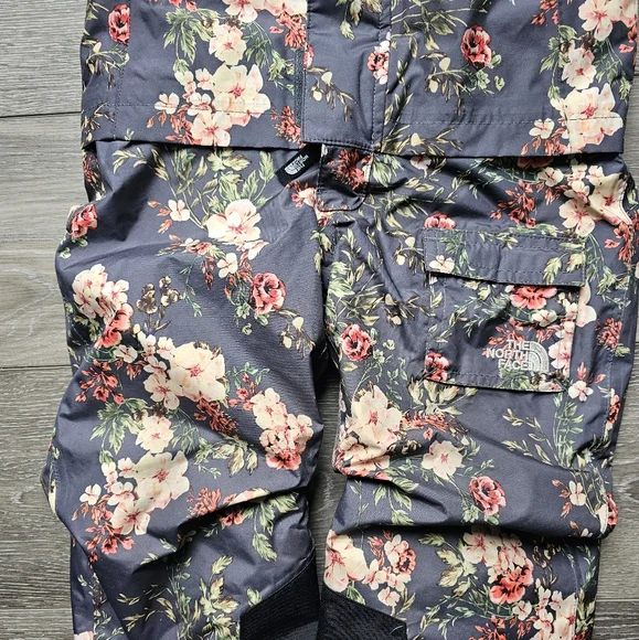 North face toddler freedom one piece snowsuit. - Picture 3 of 4